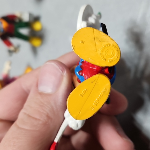 4 Bully One Nestle Disney Figureines - Picture 13 of 15